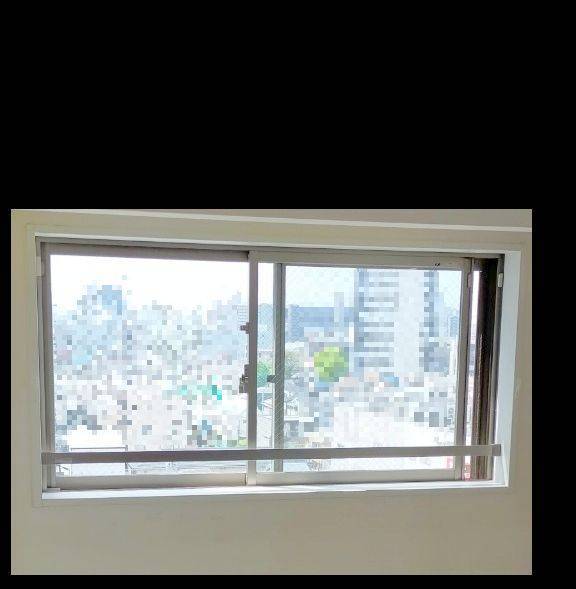 窓ドア京橋駅前店の日当たり良いテラス窓、LIXILインプラス　二重窓にリノベ❕城東区　窓3ヶ所1DAY施工❕の施工前の写真2