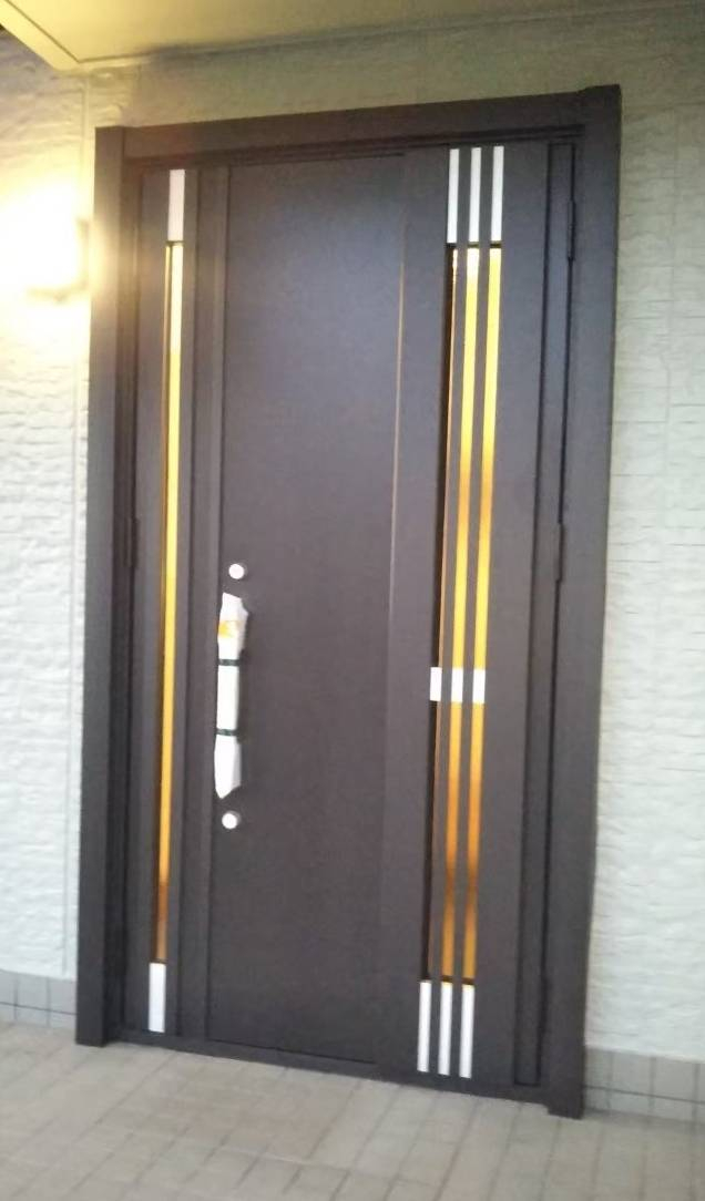 窓ドア京橋駅前店の人気の断熱性の高い通風ドアの施工後の写真1