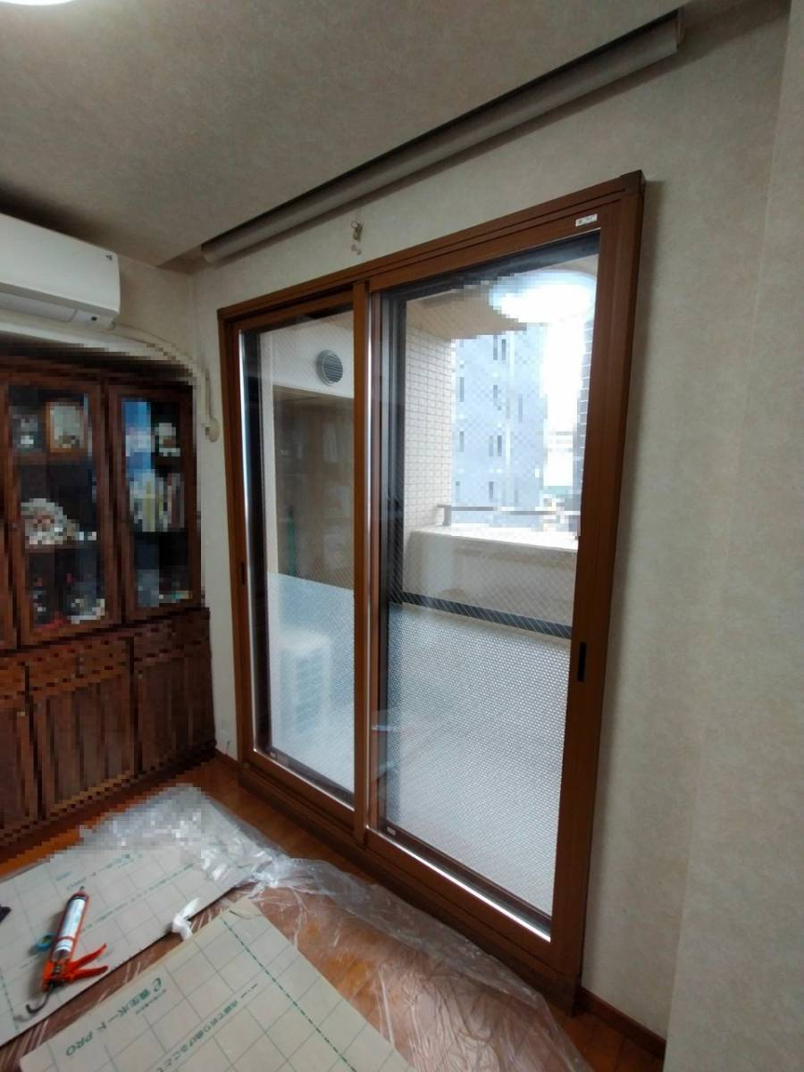 窓ドア京橋駅前店の大阪市　マンション　窓　3回目の本日は、セカンド・リビングに二重窓・インプラスを取り付け。の施工後の写真2