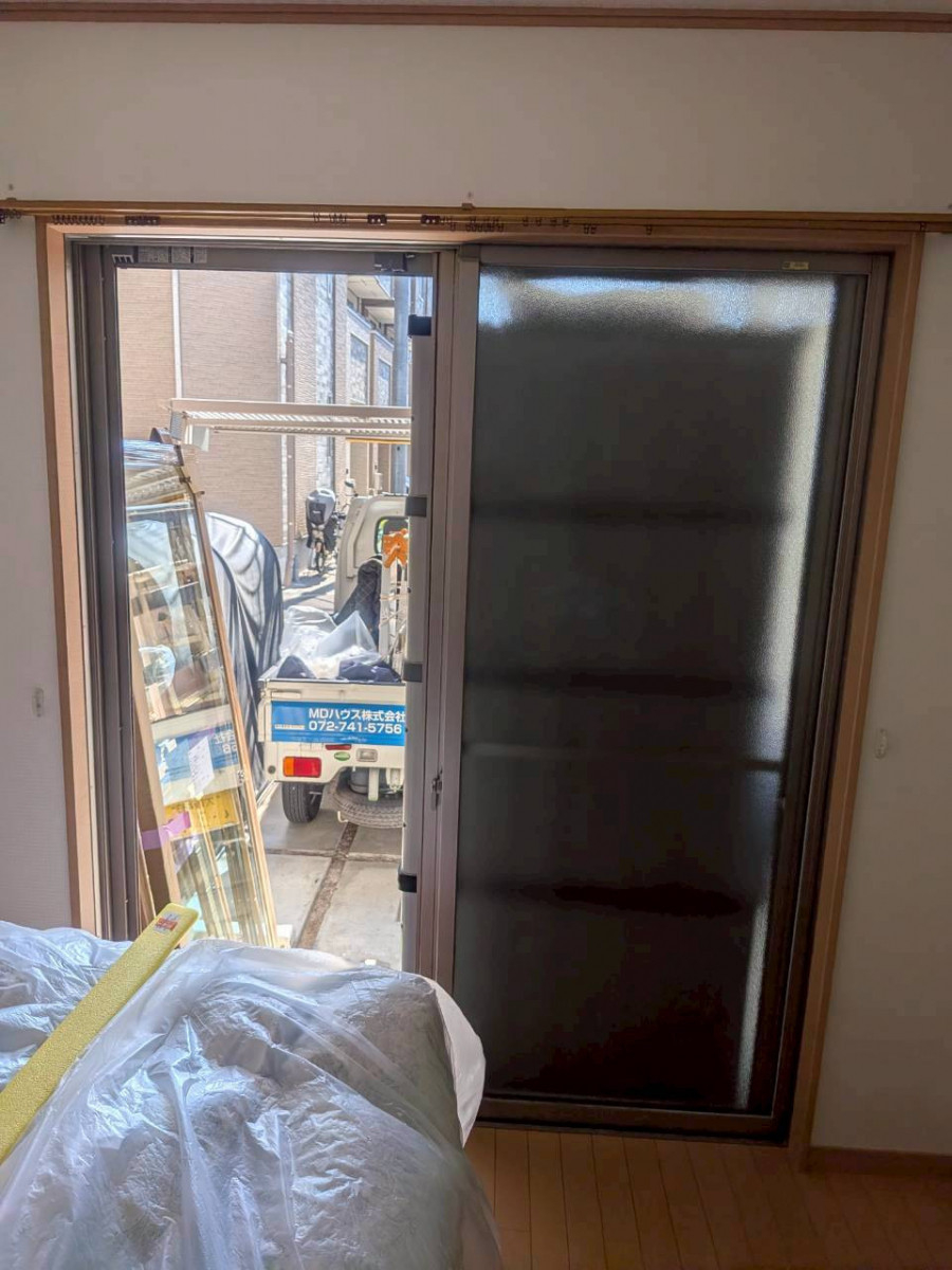 窓ドア京橋駅前店のリピーターのお客様の施工前の写真1